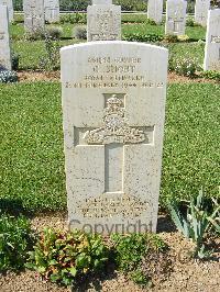 Sangro River War Cemetery - Short, Gordon