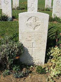 Sangro River War Cemetery - Sims, John Edward