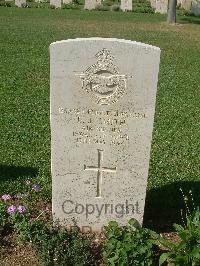 Sangro River War Cemetery - Smith, Eric James