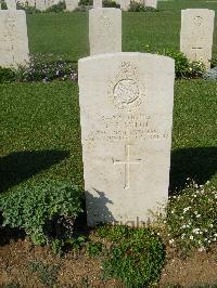 Sangro River War Cemetery - Smith, Ernest Sidney
