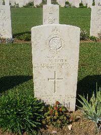 Sangro River War Cemetery - Smith, Sidney Victor
