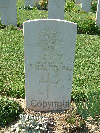 Sangro River War Cemetery - Sneddon, Thomas