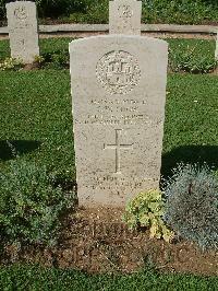 Sangro River War Cemetery - Snow, James William