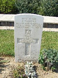 Sangro River War Cemetery - Stewart, John
