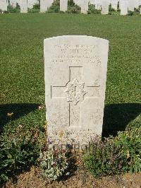 Sangro River War Cemetery - Sutton, William