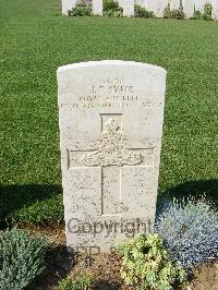 Sangro River War Cemetery - Syme, James Frederick