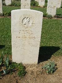 Sangro River War Cemetery - Trotter, B