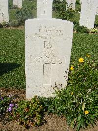 Sangro River War Cemetery - Turnbull, Ronald Telford