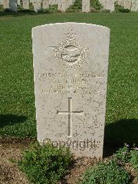 Sangro River War Cemetery - Turner, Sidney Robert