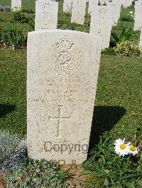 Sangro River War Cemetery - Walsh, Thomas