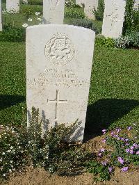Sangro River War Cemetery - Walters, George Vincent