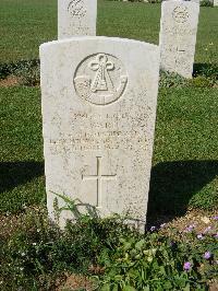 Sangro River War Cemetery - Ward, Leslie