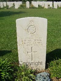 Sangro River War Cemetery - Waterman, Leonard William