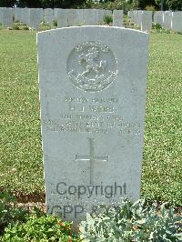 Sangro River War Cemetery - Webb, Henry James