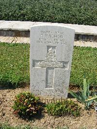 Sangro River War Cemetery - Williams, Evan