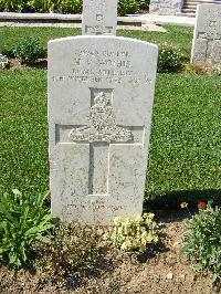 Sangro River War Cemetery - Woods, Harry Victor