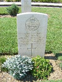 Sangro River War Cemetery - Wood, Richard Lionel George
