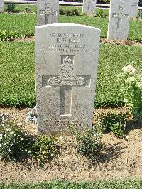 Sangro River War Cemetery - Wray, Percy