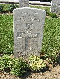 Sangro River War Cemetery - Wynn, John Thomas