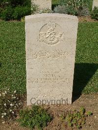 Sangro River War Cemetery - Yunis, 