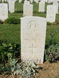 Sangro River War Cemetery - Low, Charles Jackson