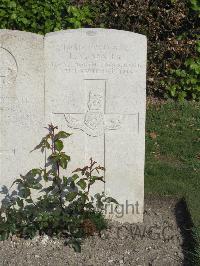 Noeux-Les-Mines Communal Cemetery - Ansley, L V