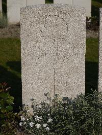 Noeux-Les-Mines Communal Cemetery - Baker, R E