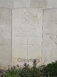 Noeux-Les-Mines Communal Cemetery - Barnacott, John