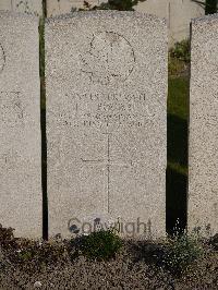 Noeux-Les-Mines Communal Cemetery - Bogart, P E