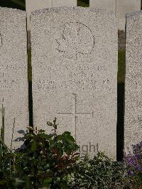 Noeux-Les-Mines Communal Cemetery - Boxall, W