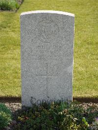 Noeux-Les-Mines Communal Cemetery - Broderick, Thomas Joseph