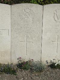 Noeux-Les-Mines Communal Cemetery - Butler, Harry