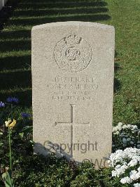 Noeux-Les-Mines Communal Cemetery - Cameron, Charles Munnis