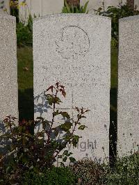 Noeux-Les-Mines Communal Cemetery - Collins, L J