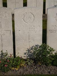 Noeux-Les-Mines Communal Cemetery - Collins, W A