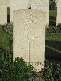 Noeux-Les-Mines Communal Cemetery - Colville, J