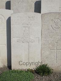 Noeux-Les-Mines Communal Cemetery - Cornfoot, D