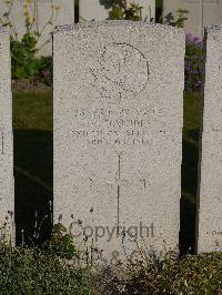 Noeux-Les-Mines Communal Cemetery - Daniels, W