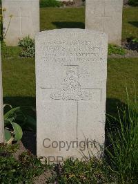 Noeux-Les-Mines Communal Cemetery - Davidson, Charles Falconer