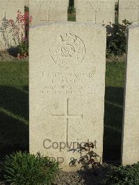 Noeux-Les-Mines Communal Cemetery - Davies, E