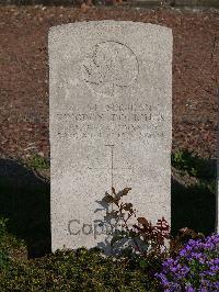 Noeux-Les-Mines Communal Cemetery - Dockings, Kingdon