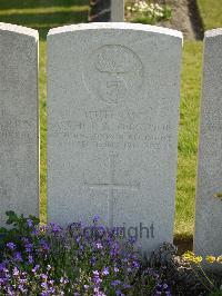 Noeux-Les-Mines Communal Cemetery - Ferguson, Arthur Alexander