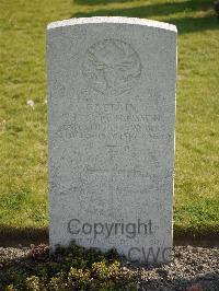 Noeux-Les-Mines Communal Cemetery - Fergusson, E K O