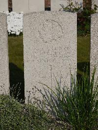 Noeux-Les-Mines Communal Cemetery - Fisher, Ivan Myrrle