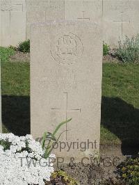Noeux-Les-Mines Communal Cemetery - Fitt, R