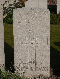 Noeux-Les-Mines Communal Cemetery - Forbes, D