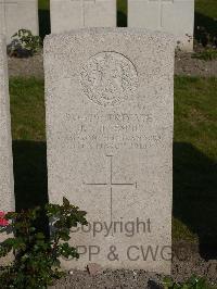 Noeux-Les-Mines Communal Cemetery - Gillespie, J