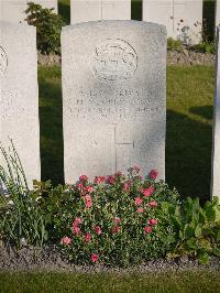 Noeux-Les-Mines Communal Cemetery - Grewcock, H W