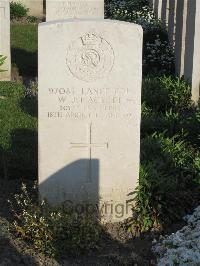 Noeux-Les-Mines Communal Cemetery - Hackett, William James