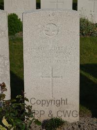 Noeux-Les-Mines Communal Cemetery - Hargreaves, Cyril Augustus